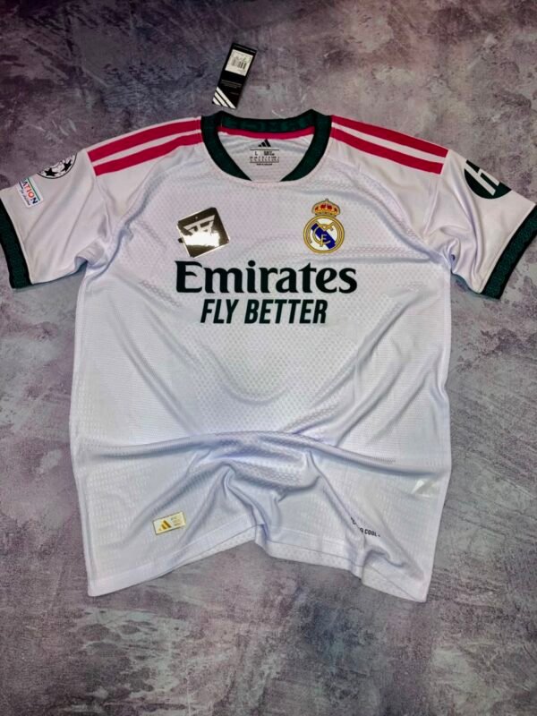 Real Madrid – Camiseta Retro Blanca