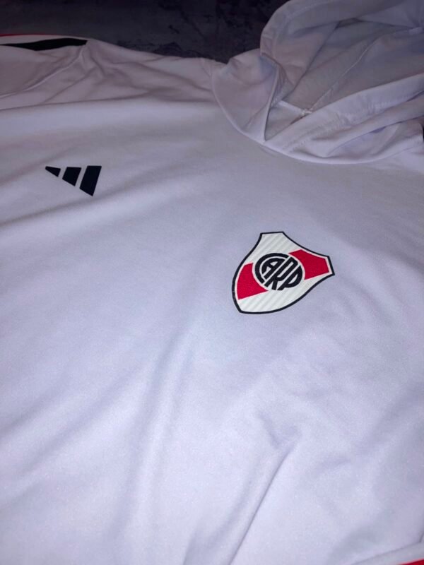 River 2026 – Calidad Premium